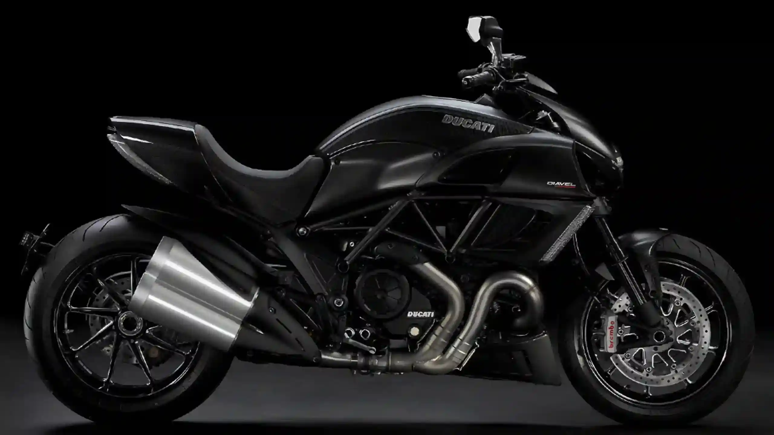 Ducati Diavel Dark 2013