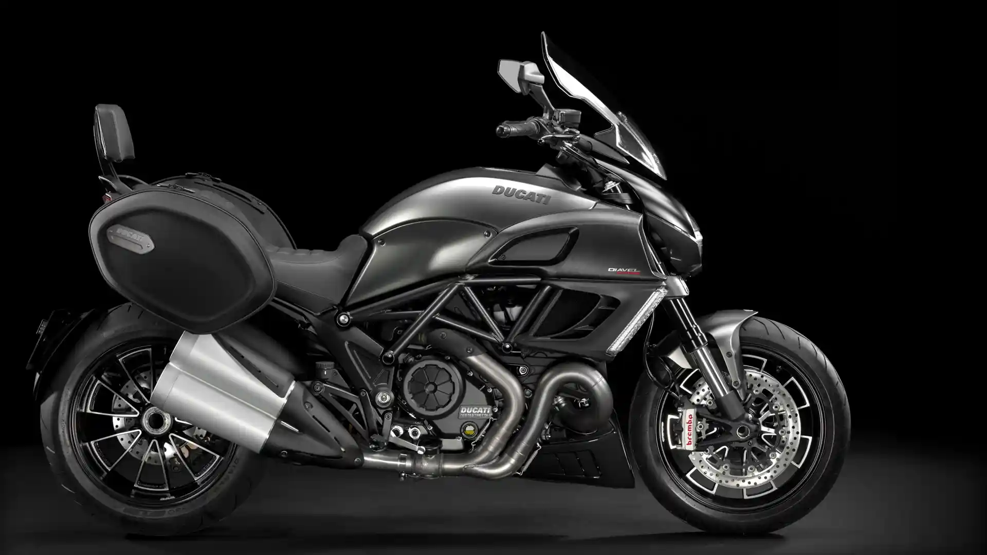 Ducati Diavel Strada 2013