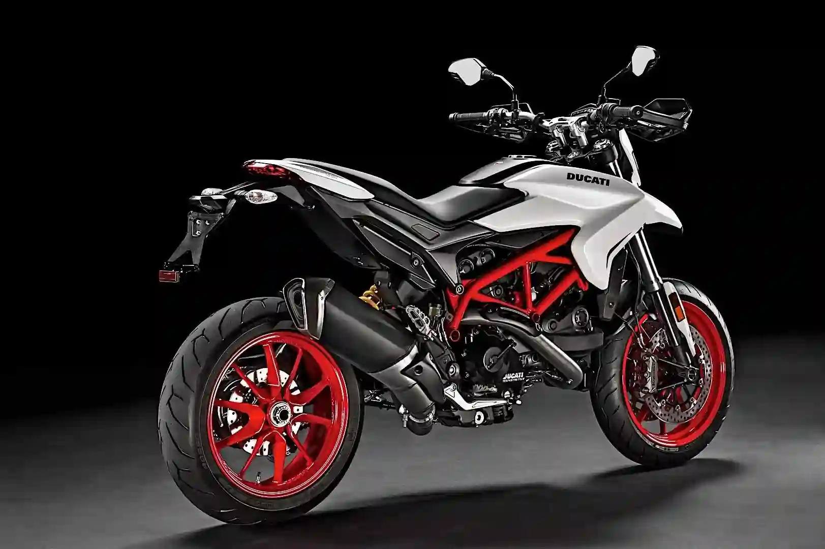 Home 2 Ducati Hypermotard 939 2018