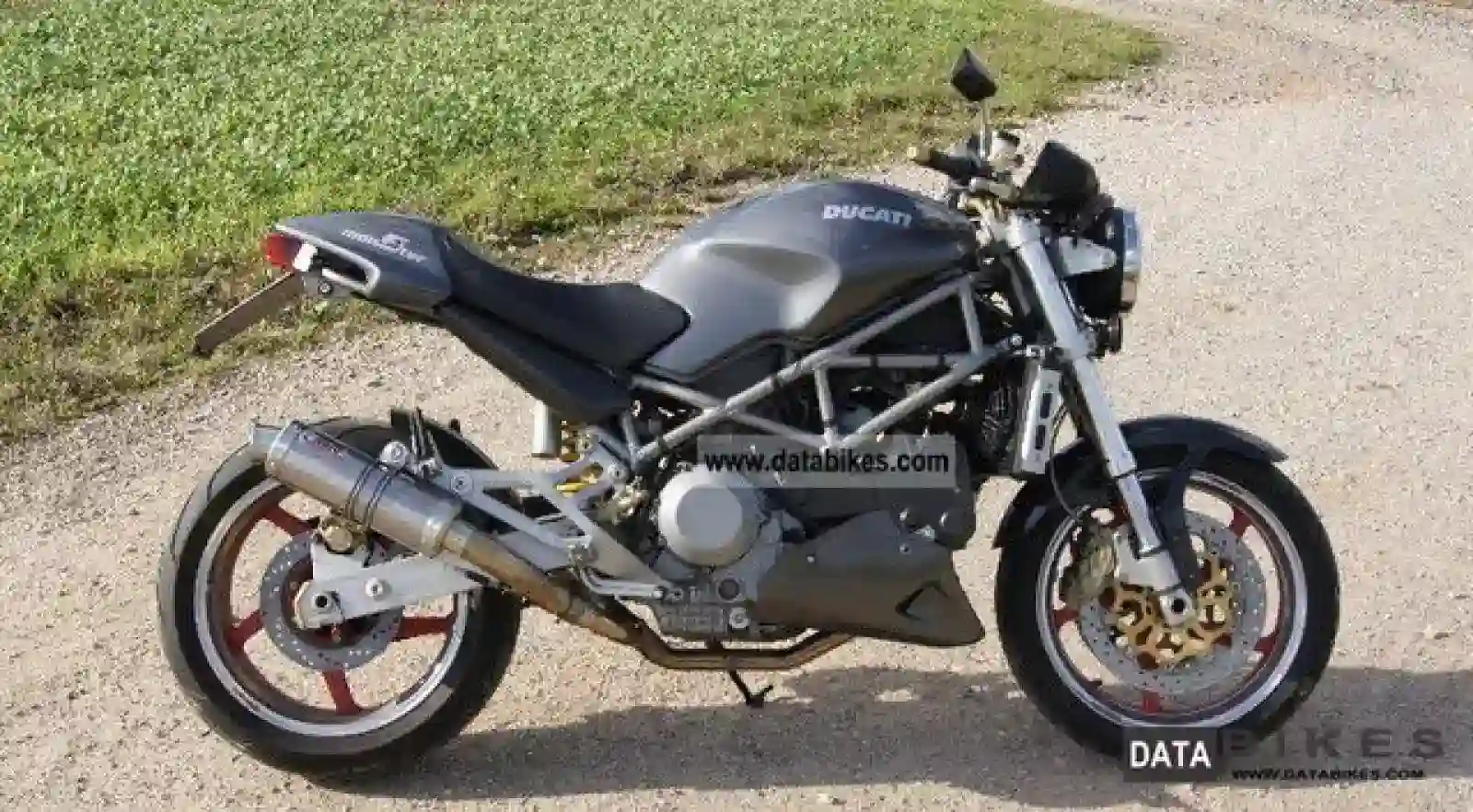 Ducati Monster 600 2001