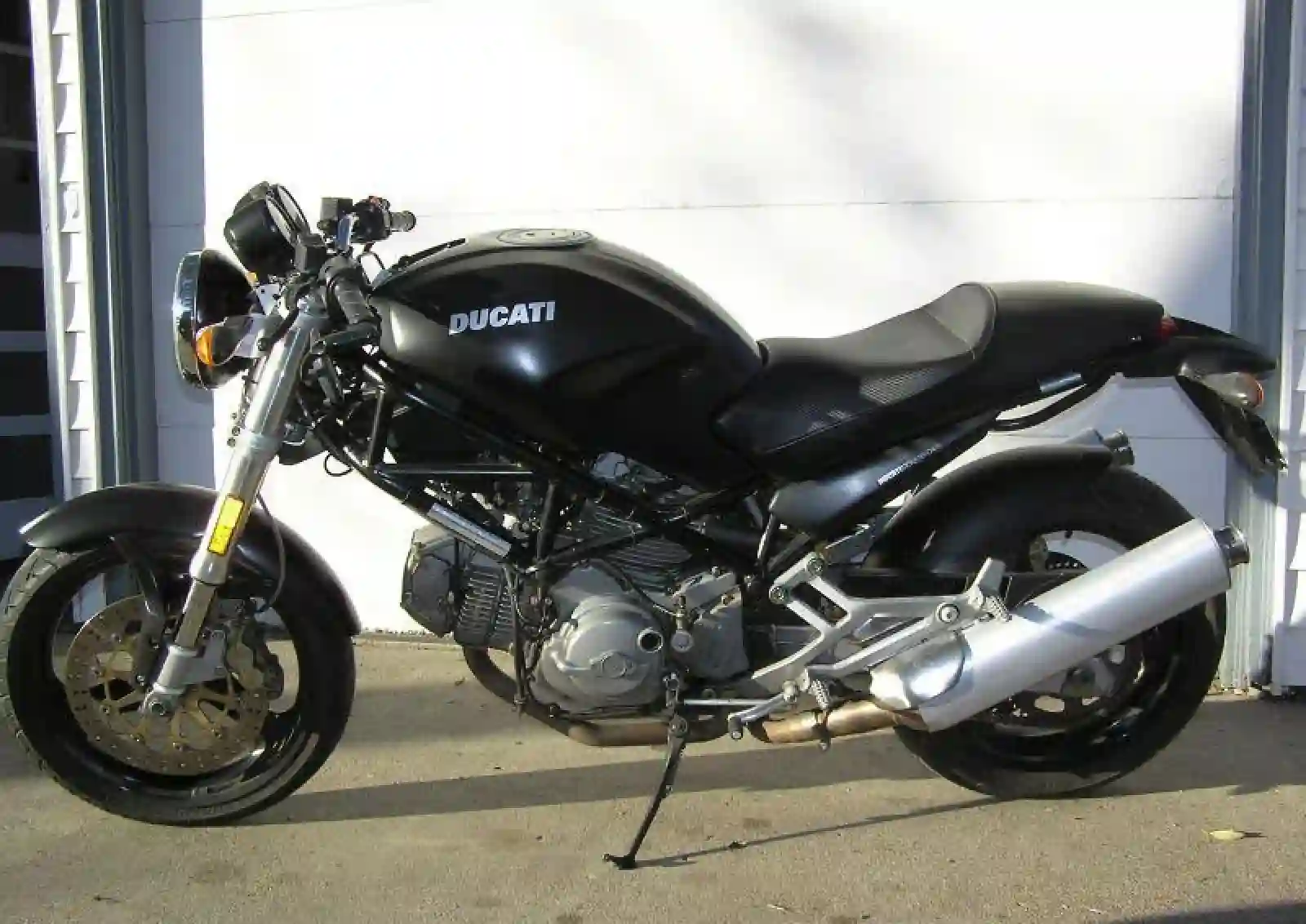 Ducati Monster 620 Dark 2005