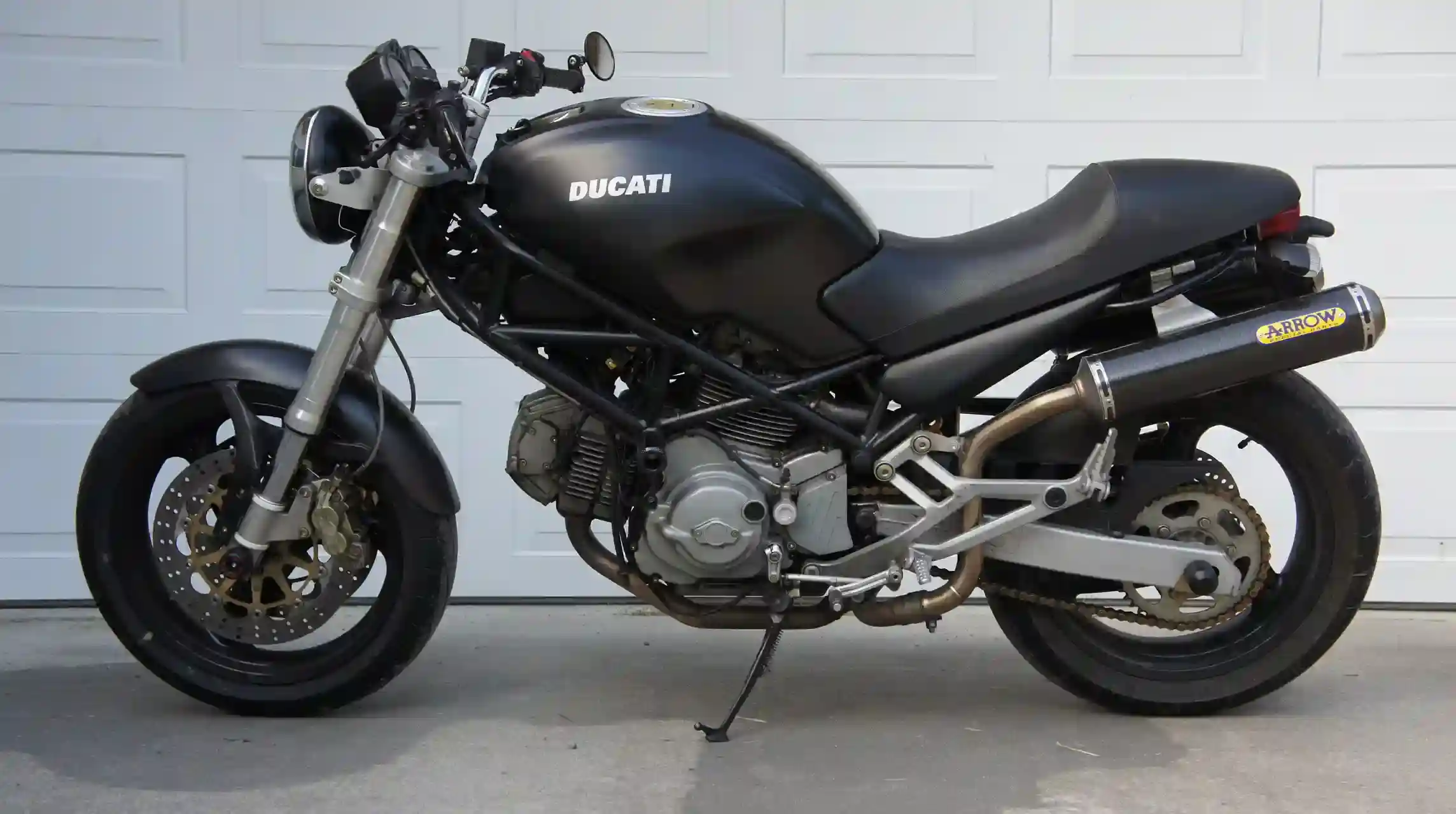 Ducati Monster 620 I.E. 2004