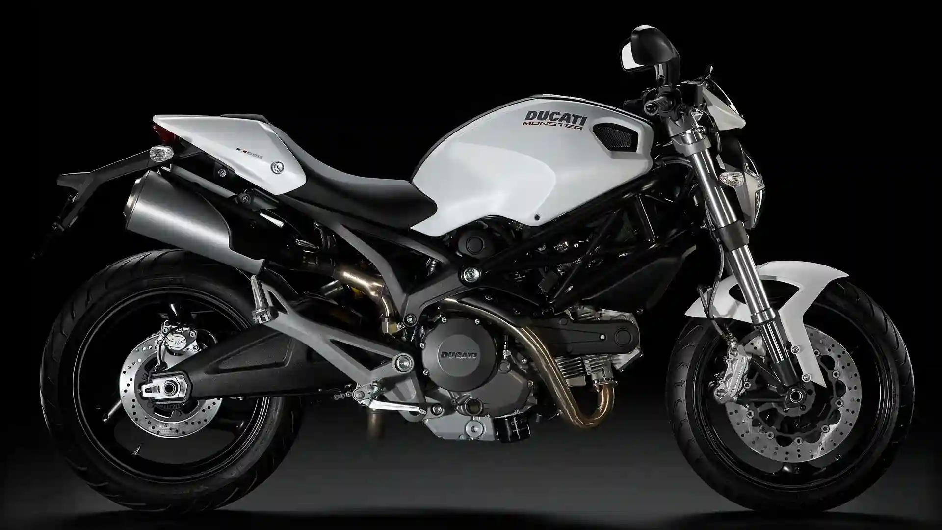 Ducati Monster 696 2013