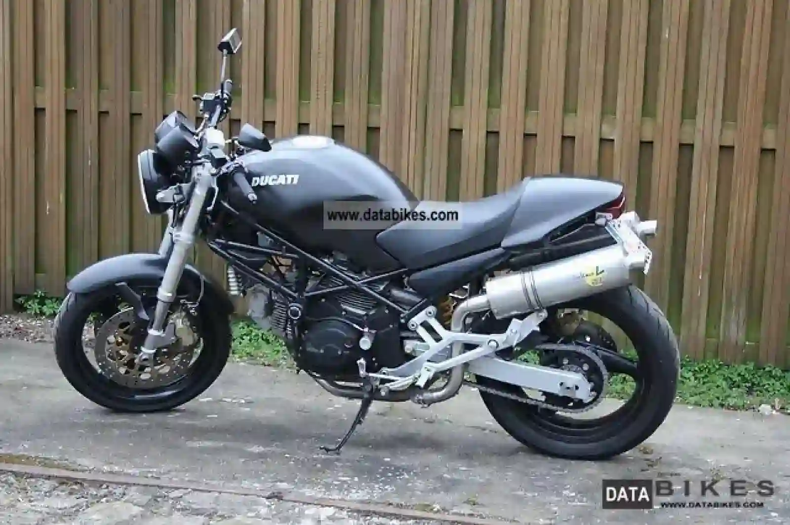 Ducati Monster 750 2001