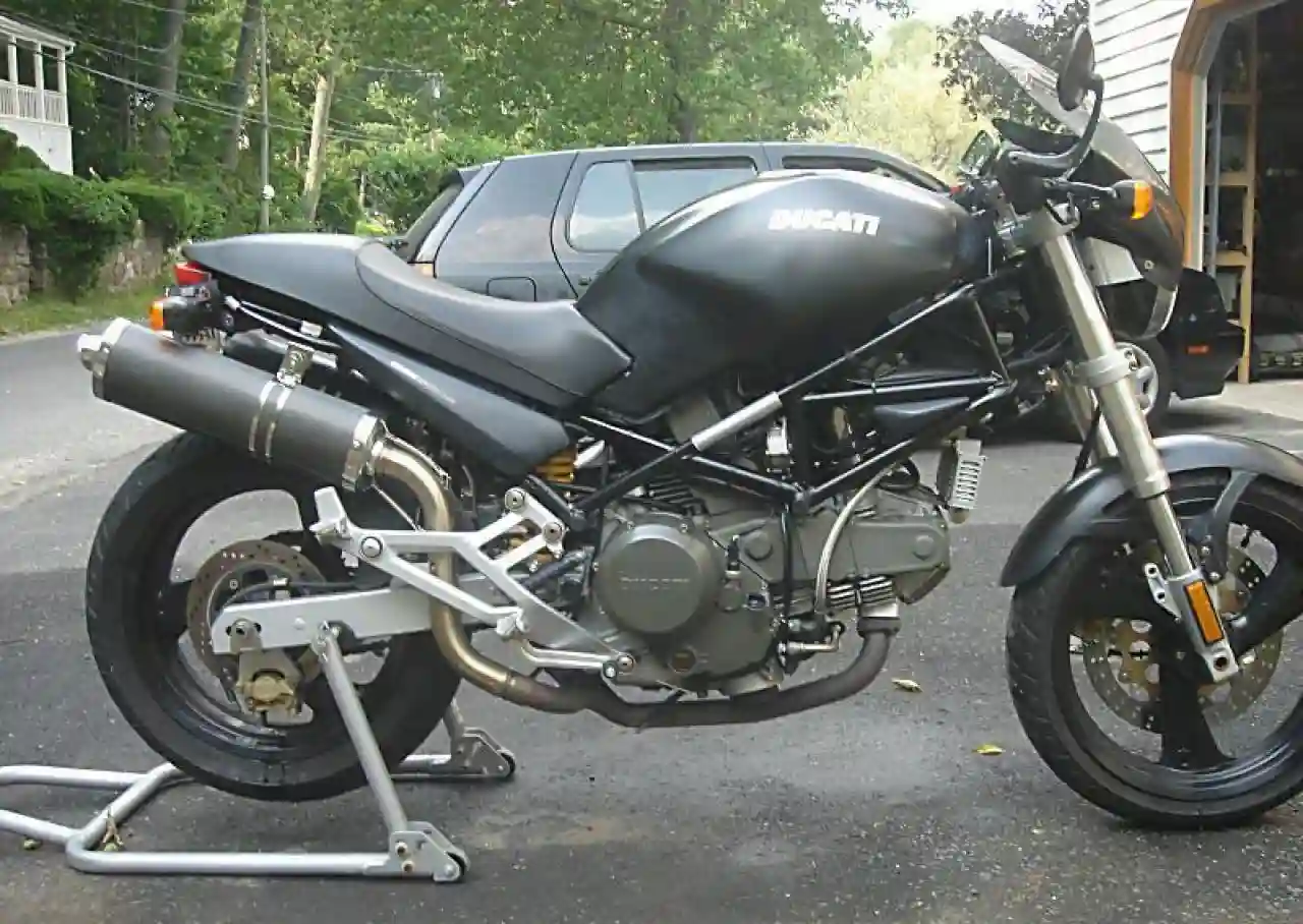 Ducati Monster 750 I.E. 2002