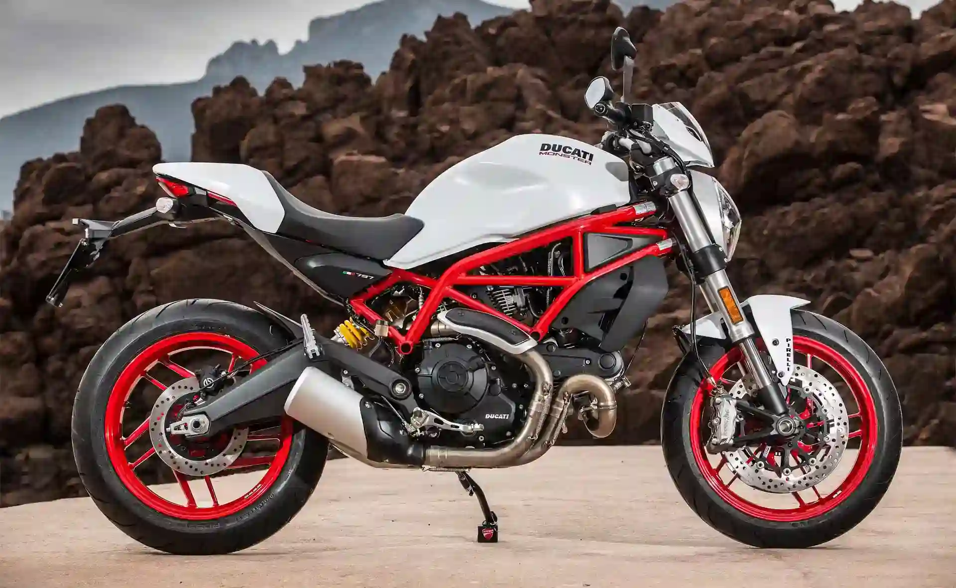 Home 3 Ducati Monster 797 2018