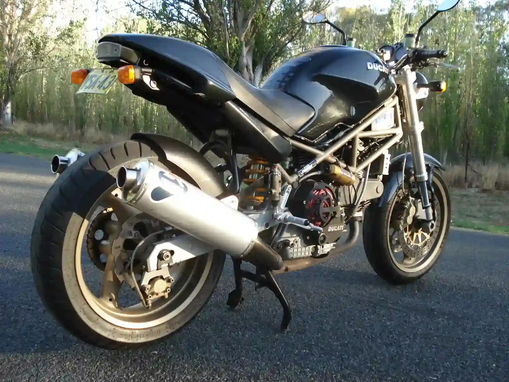 Ducati Monster 900 I.E. Dark 2002