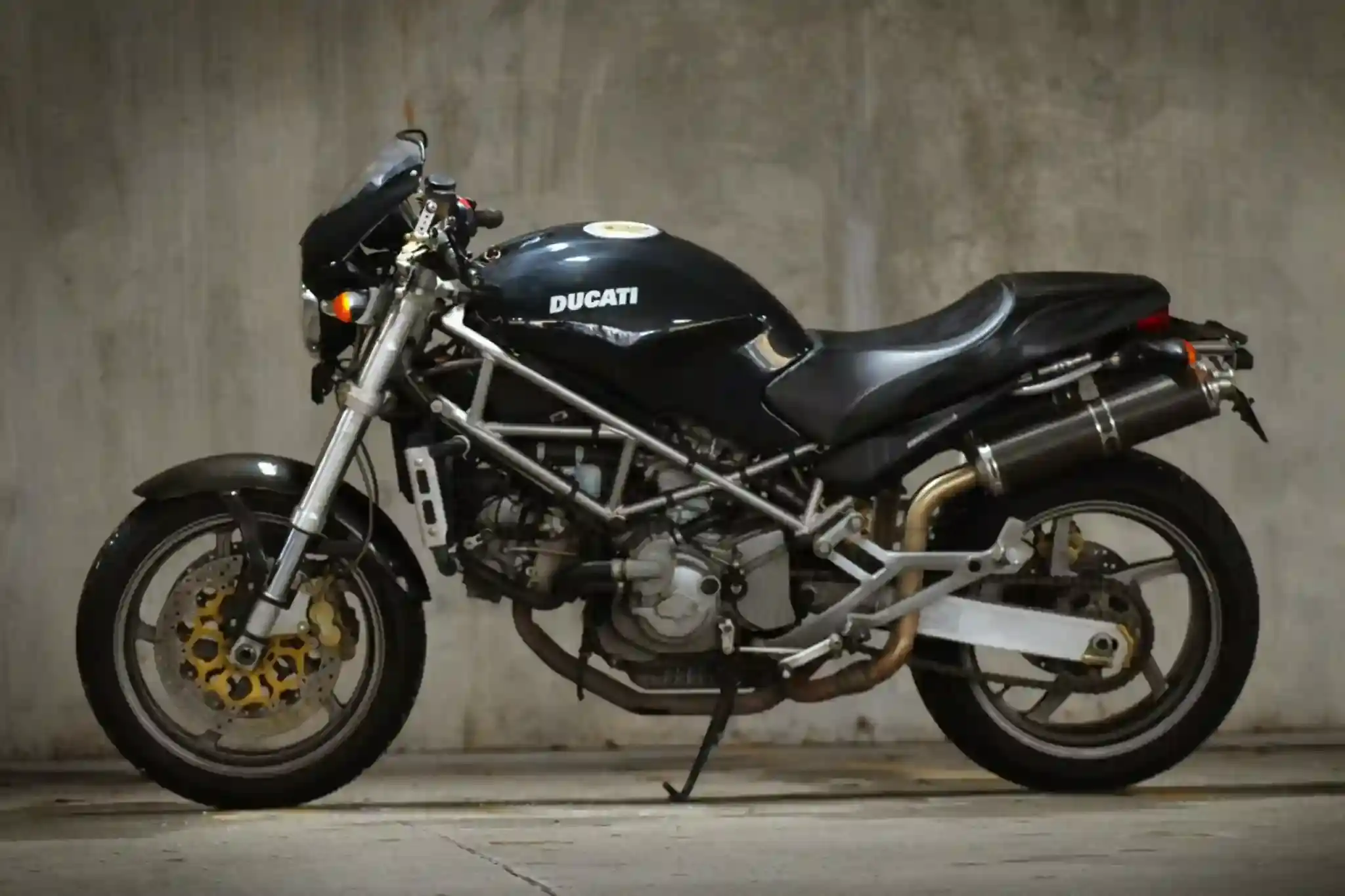 Ducati S4 2002