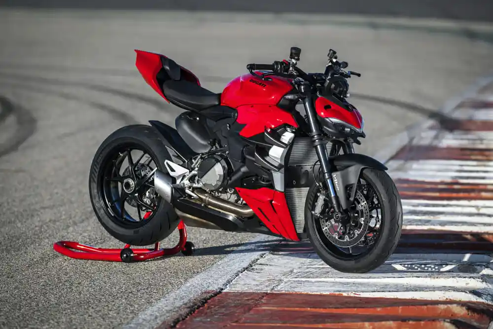 Ducati Streetfighter V2 2022