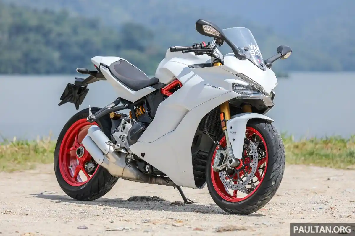 Home 3 Ducati Supersport S 2017