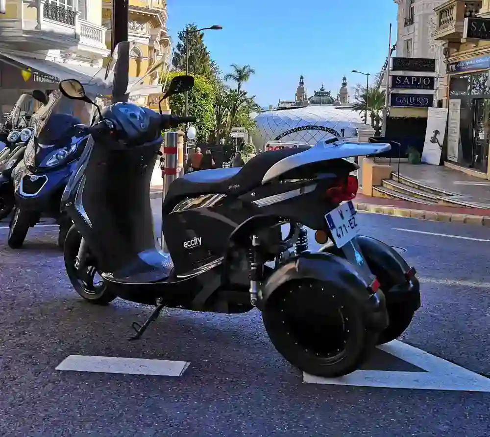 Eccity Model 3 2020