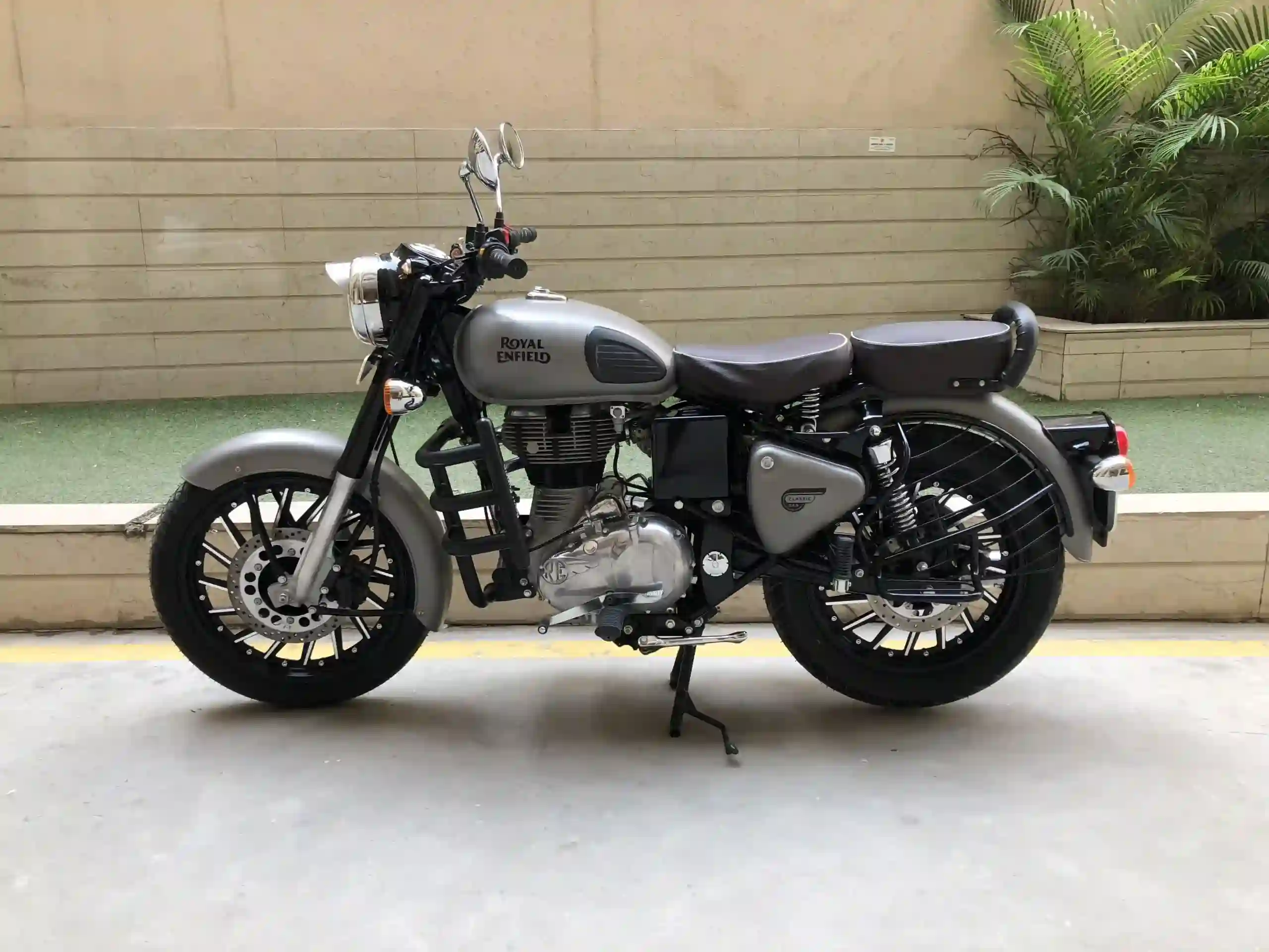 Enfield Classic 350 Gunmetal Grey 2018