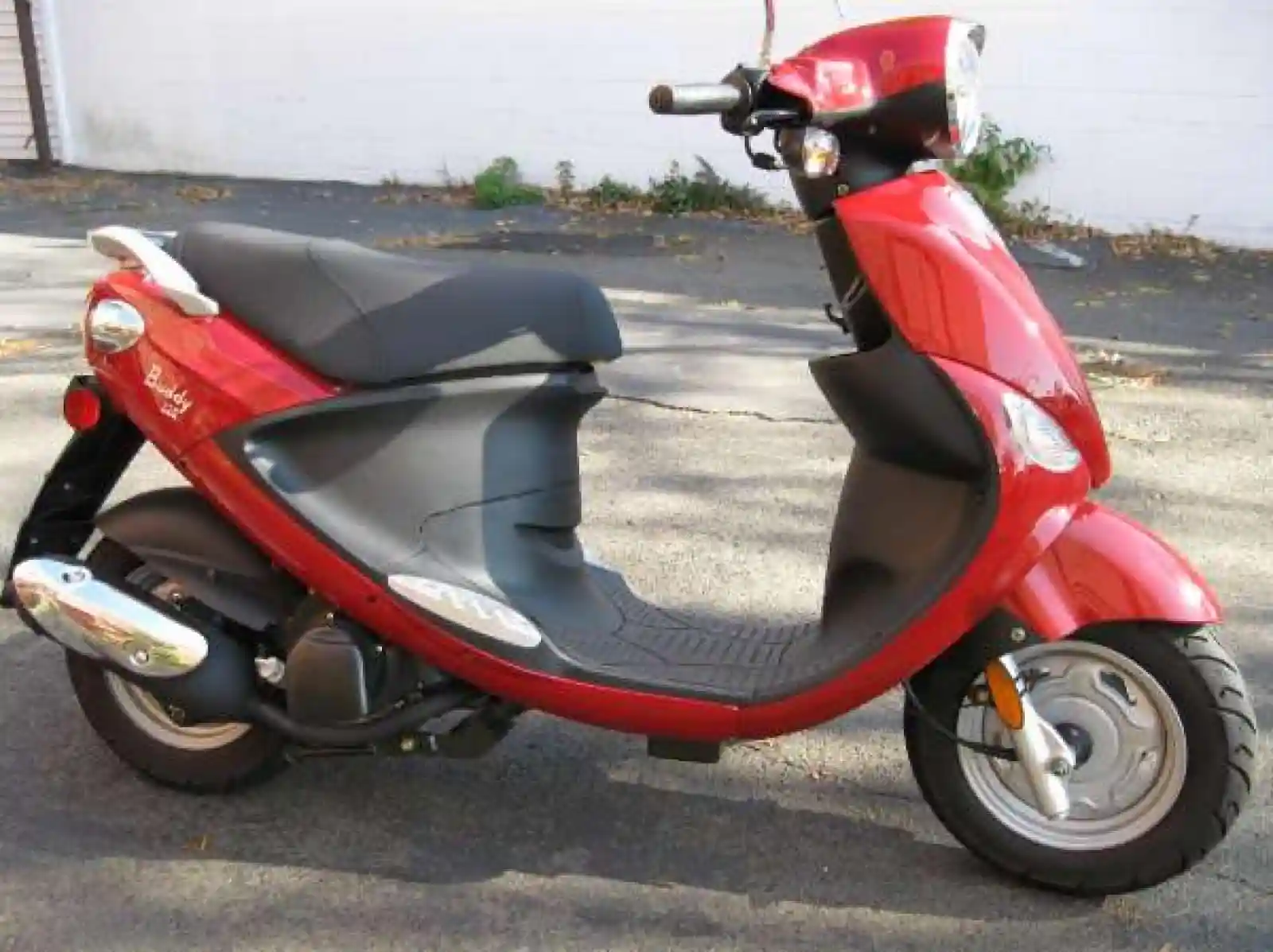 Genuine Scooter Buddy 125 2009 1