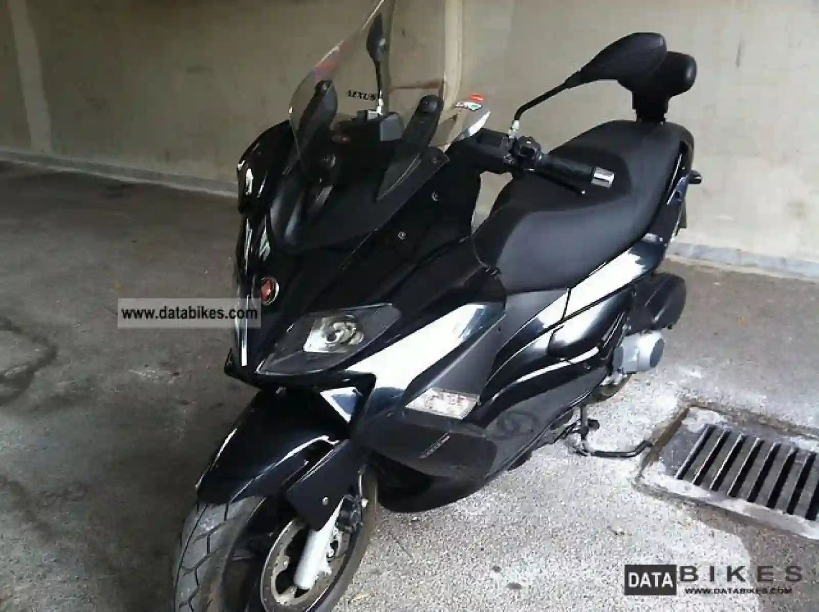 Gilera Nexus 300 Simoncelli 2009