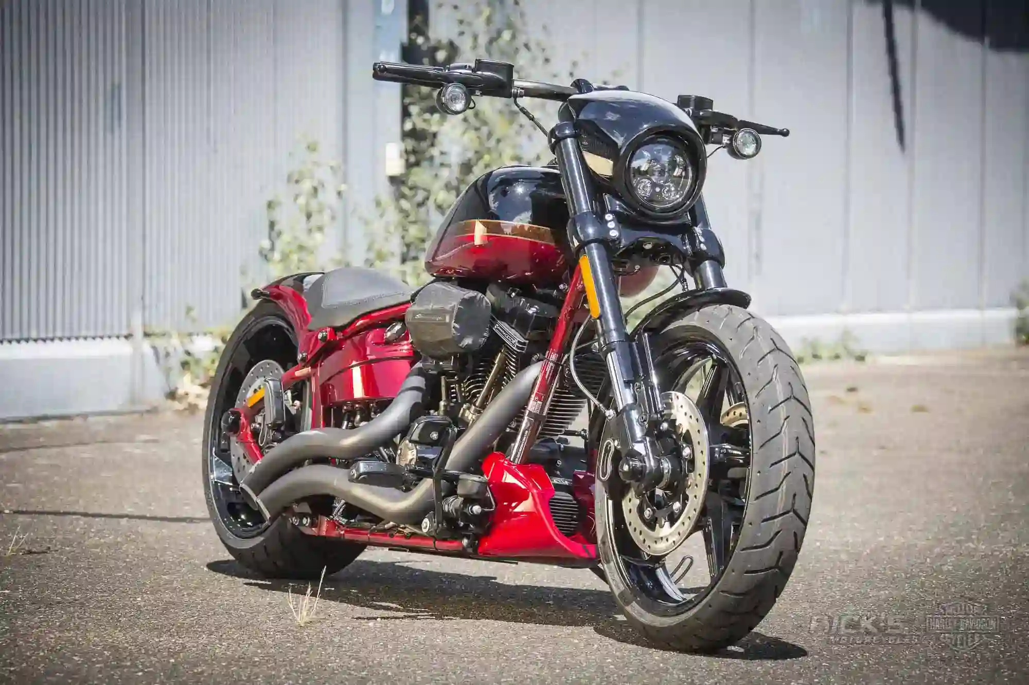 Home 1 Harley Davidson CVO Pro Street Breakout 2017