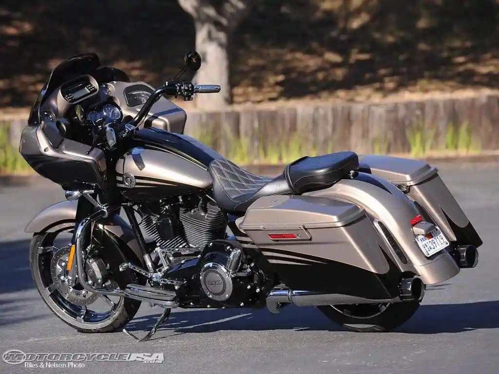 Harley Davidson CVO Road Glide Custom 110Th Anniversary 2013