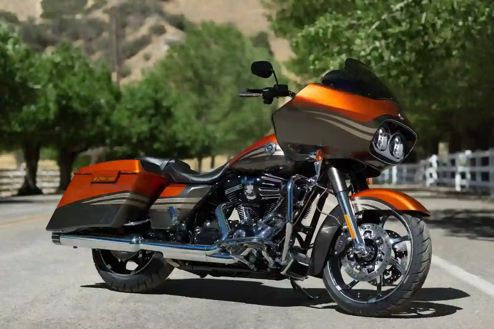 Harley Davidson CVO Road Glide Custom 2013