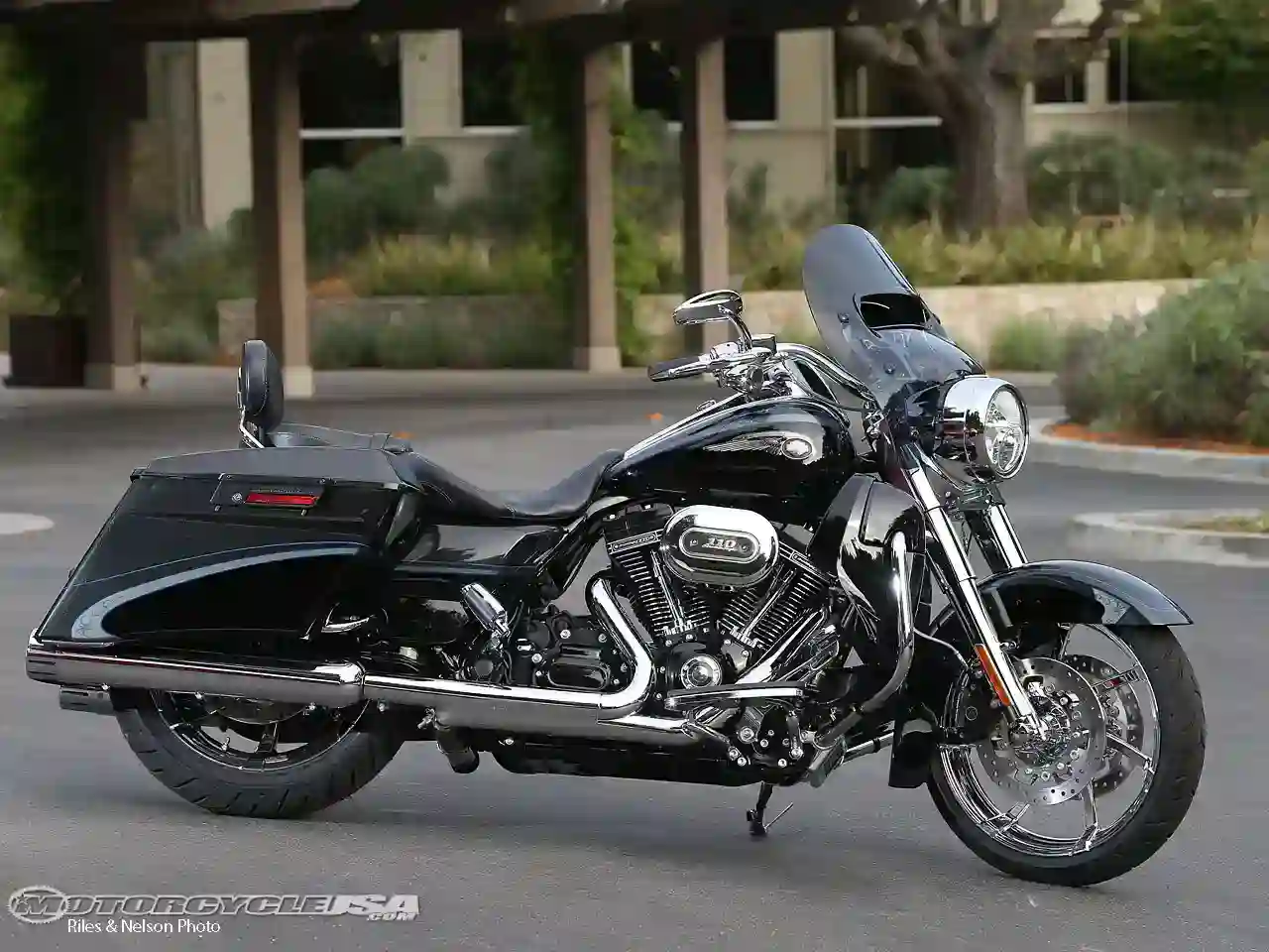 Harley Davidson CVO Road King 2013