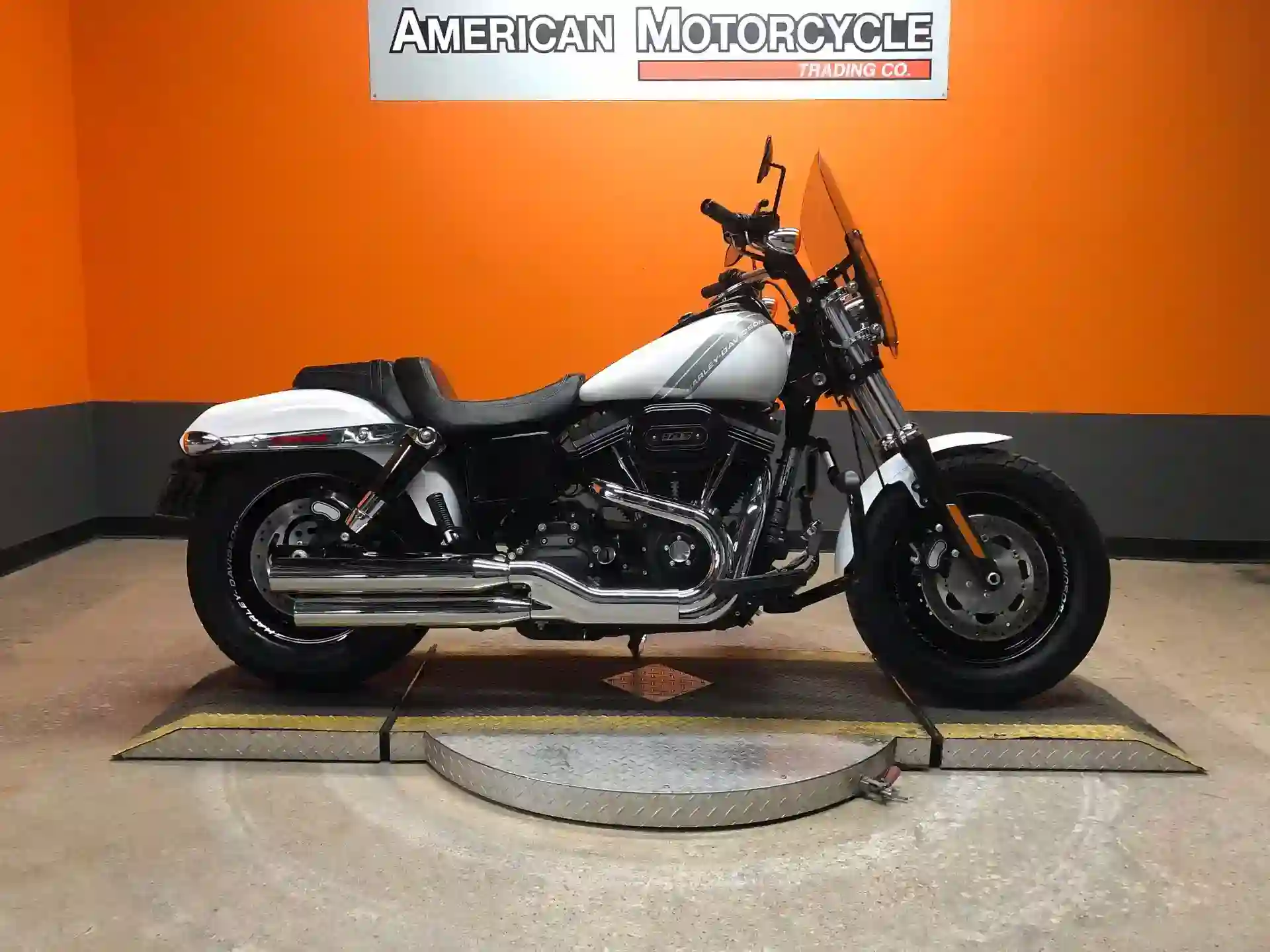 Home 4 Harley Davidson Dyna Fat Bob 2017
