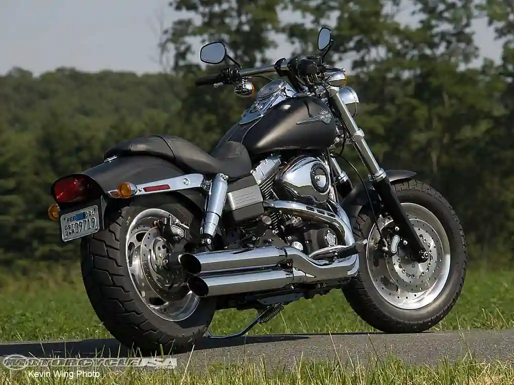 Harley Davidson Dyna Fat Bob Dark Custom 2015