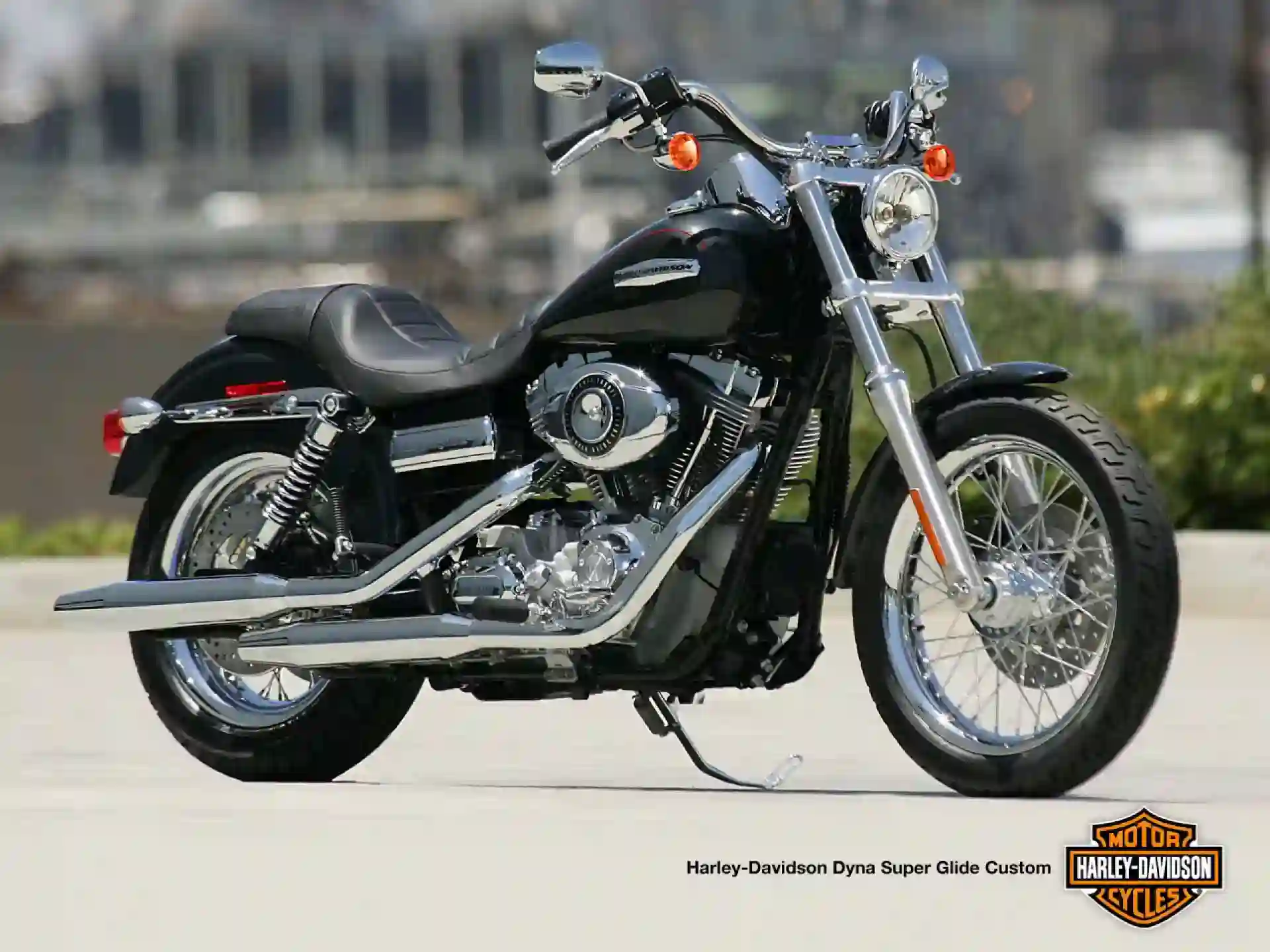 Harley Davidson Dyna Super Glide Custom 2013