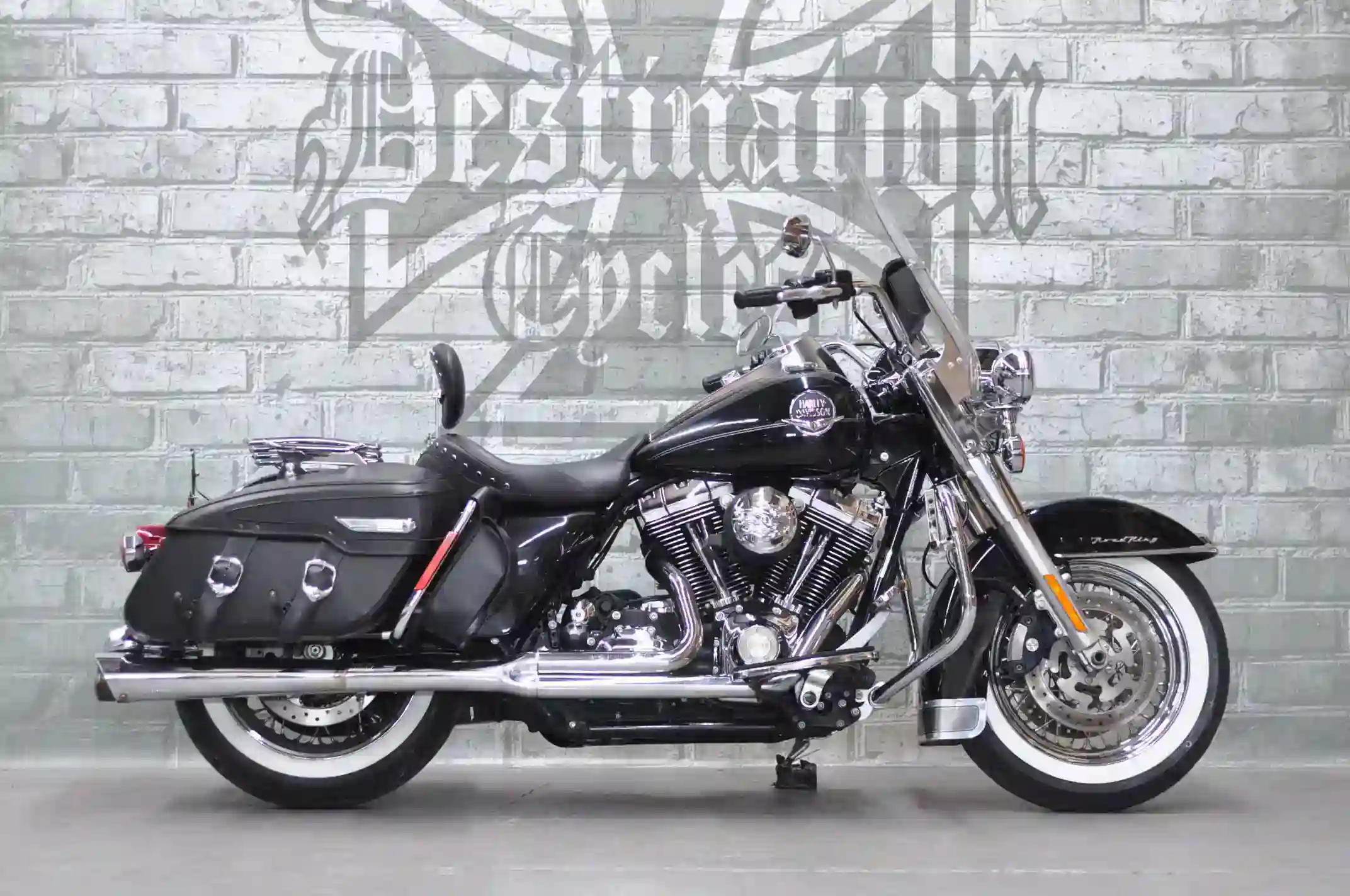 Harley Davidson FLHRC Road King Classic 2009 1