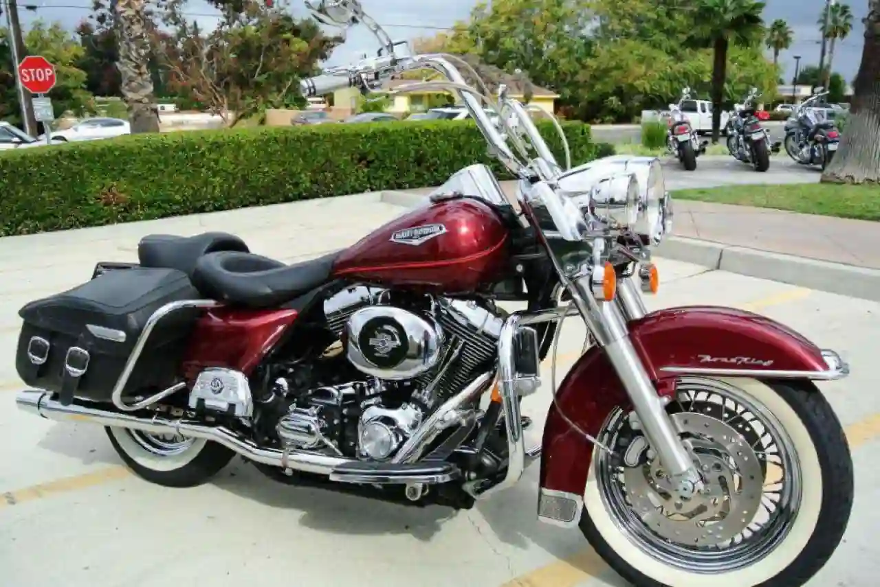 Harley Davidson FLHRCI Road King Classic 2000