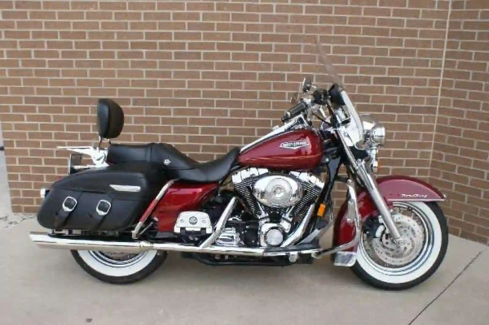Harley Davidson FLHRCI Road King Classic 2005