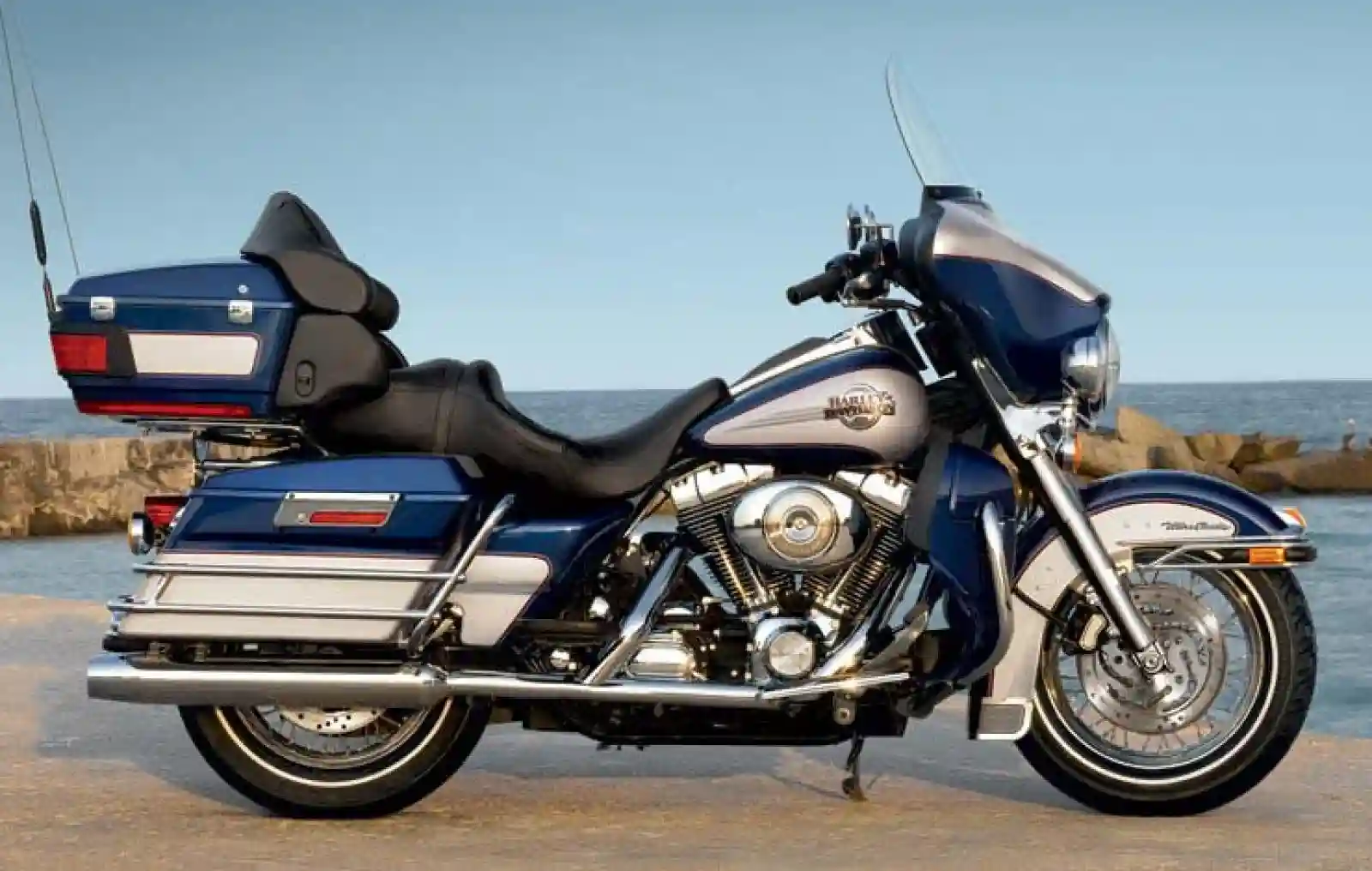 Harley Davidson FLHTCUI Ultra Classic Electra Glide 2000