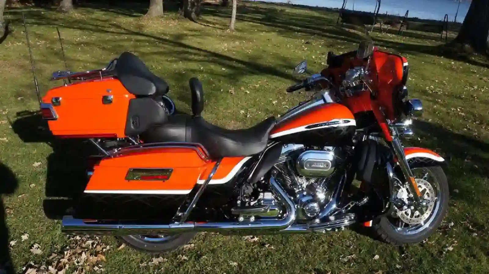 Harley Davidson FLHTCUSE7 CVO Ultra Classic Electra Glide 2012