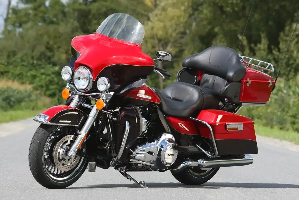 Harley Davidson FLHTK Electra Glide Ultra Limited 2011