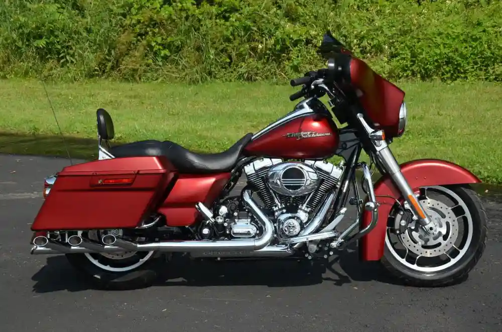 Harley Davidson FLHX Street Glide 2009 1