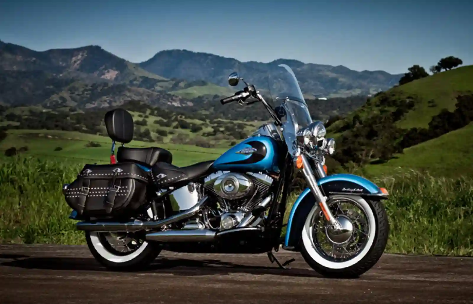 Harley Davidson FLSTC Heritage Softail Classic 2011