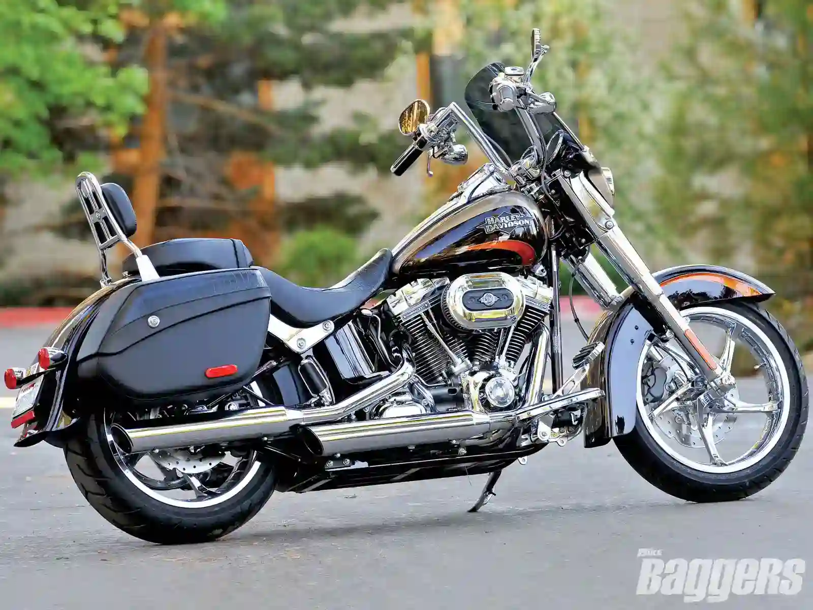 Harley Davidson FLSTSE CVO Softail Convertible 2011
