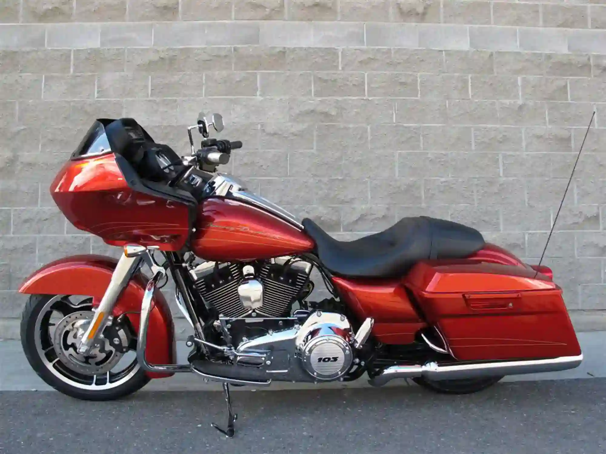 Harley Davidson FLTRX Road Glide Custom 2012