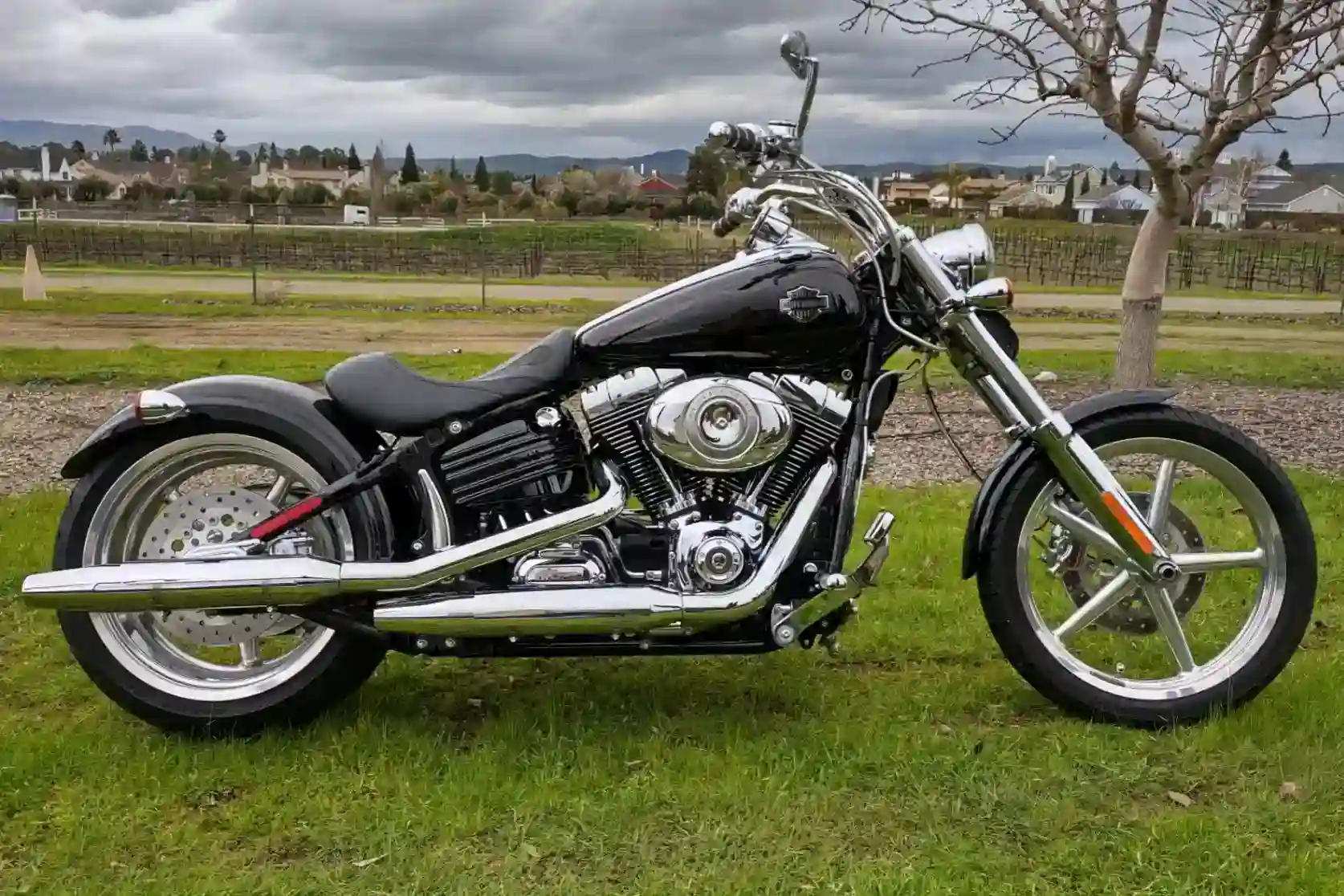 Harley Davidson FXCWC Softail Rocker C 2011