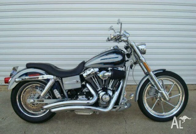 Harley Davidson FXDSE CVO Screaming Eagle Dyna 2008