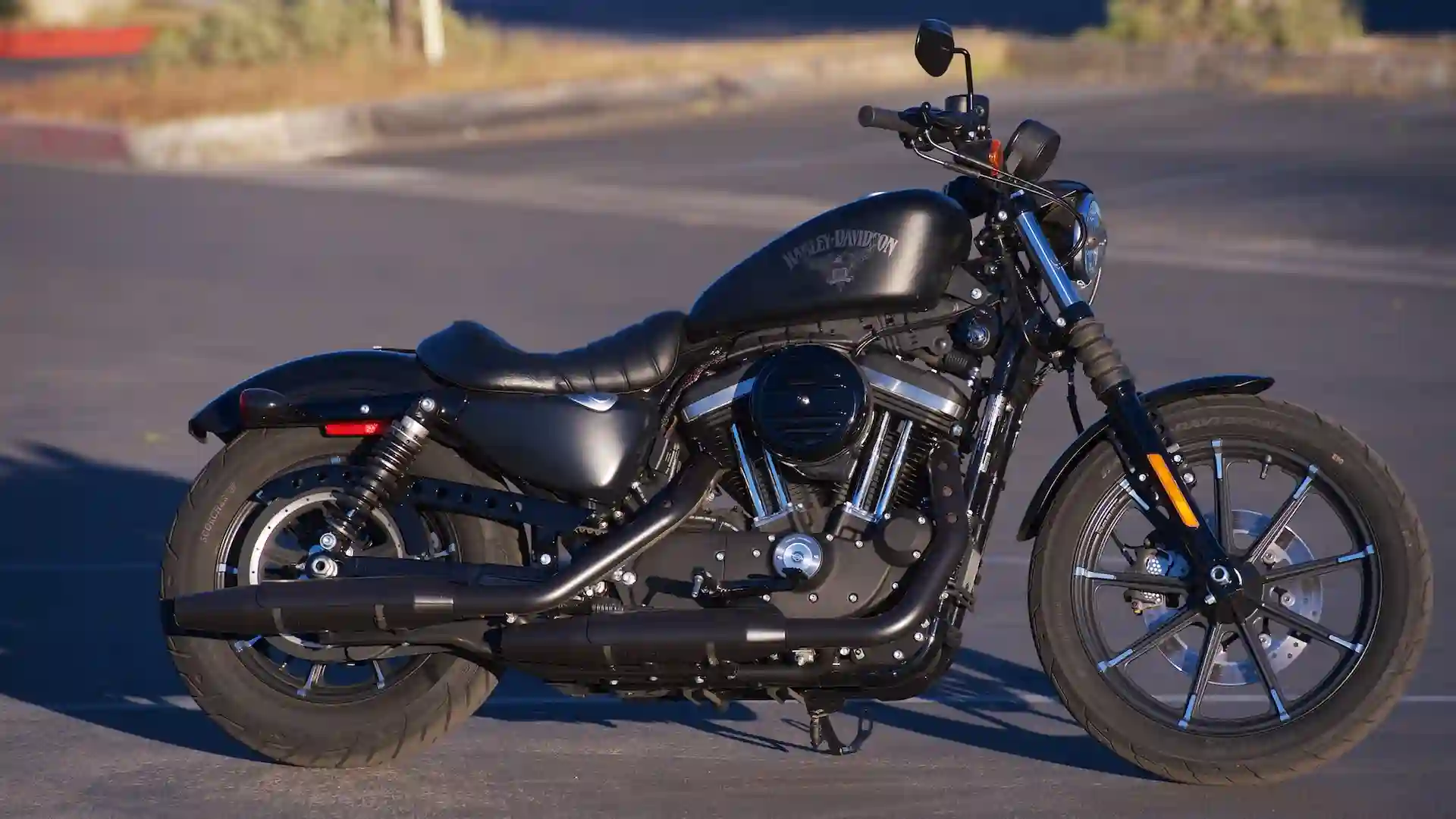 Home 3 Harley Davidson Sportster Iron 883 2017