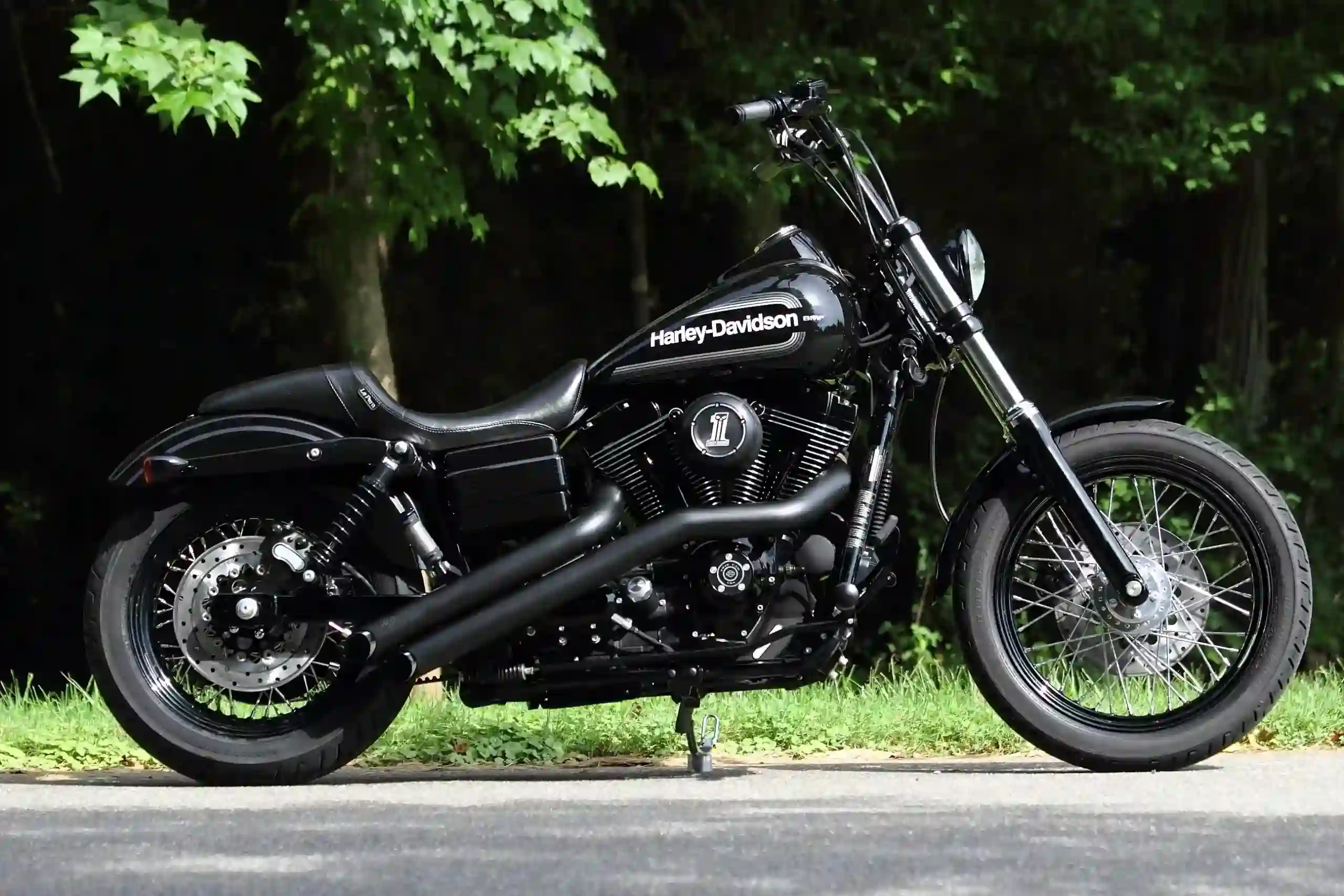 Harley Davidson Street Bob Dark Custom 2014