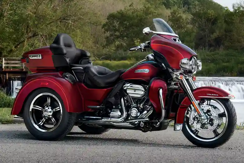 Home 5 Harley Davidson Tri Glide Ultra 2017