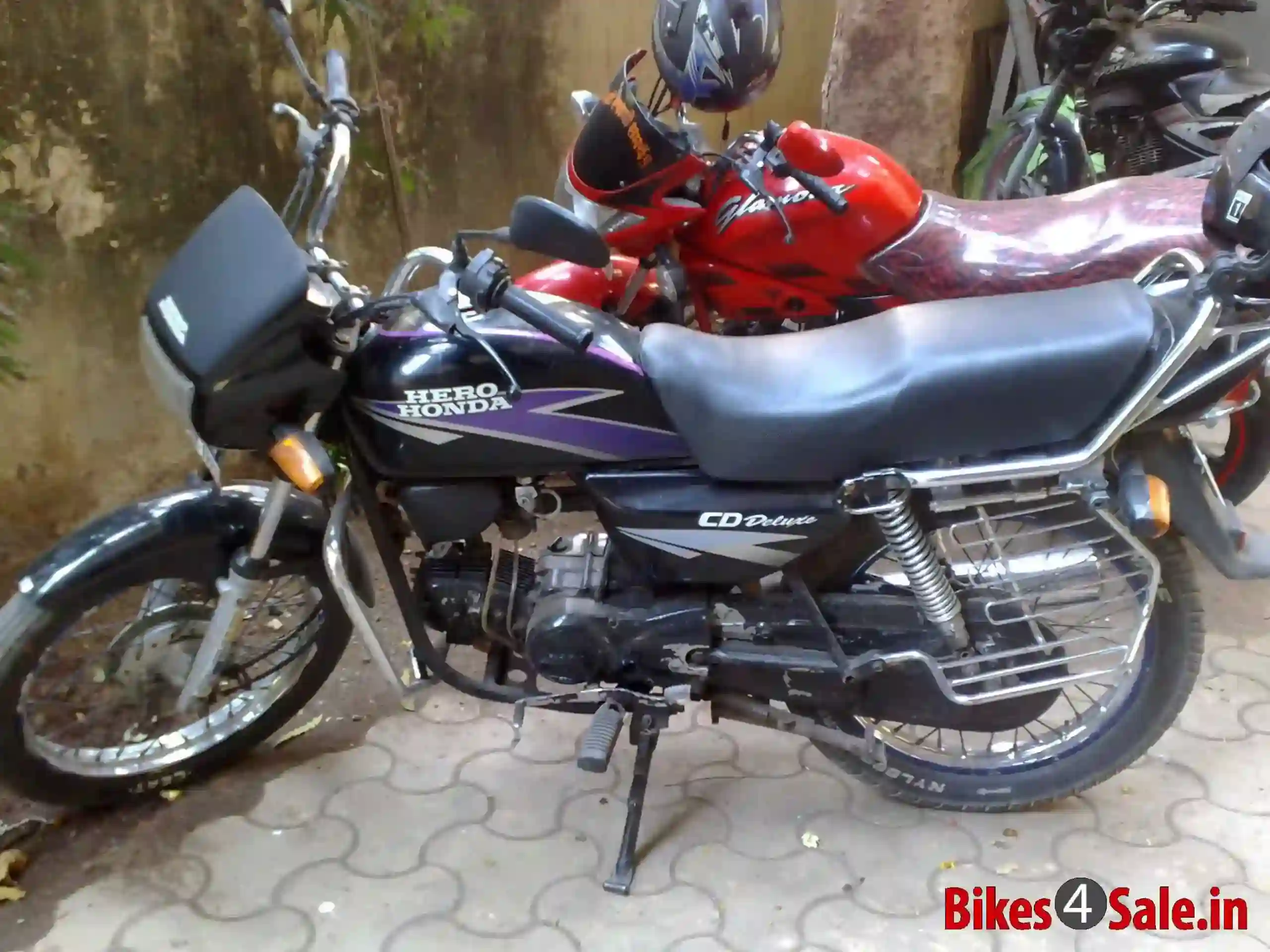 Hero Honda CD Deluxe 2006