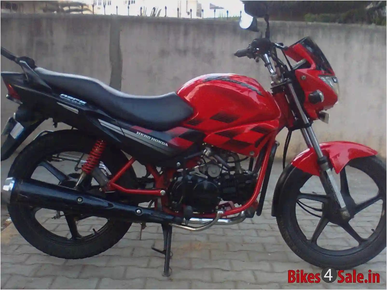 Hero Honda Glamour 125 PGM FI 2009 1