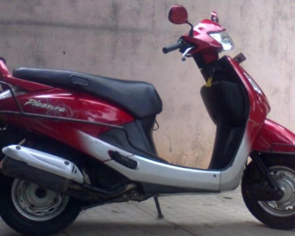 Hero Honda Pleasure 2008