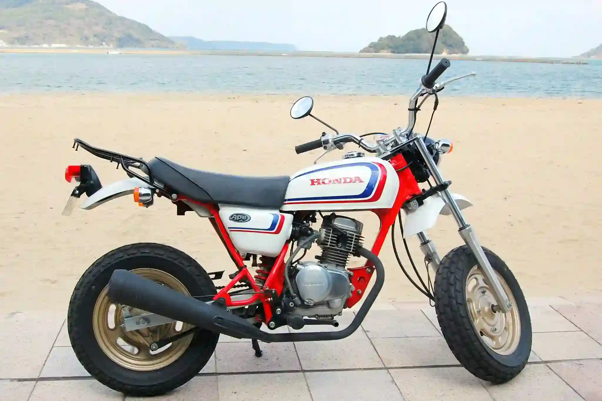 Honda Ape 50 2015