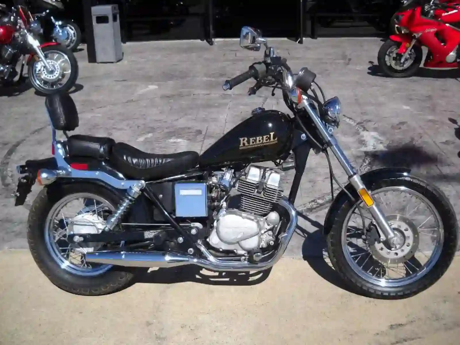Honda CA Rebel 125 2000