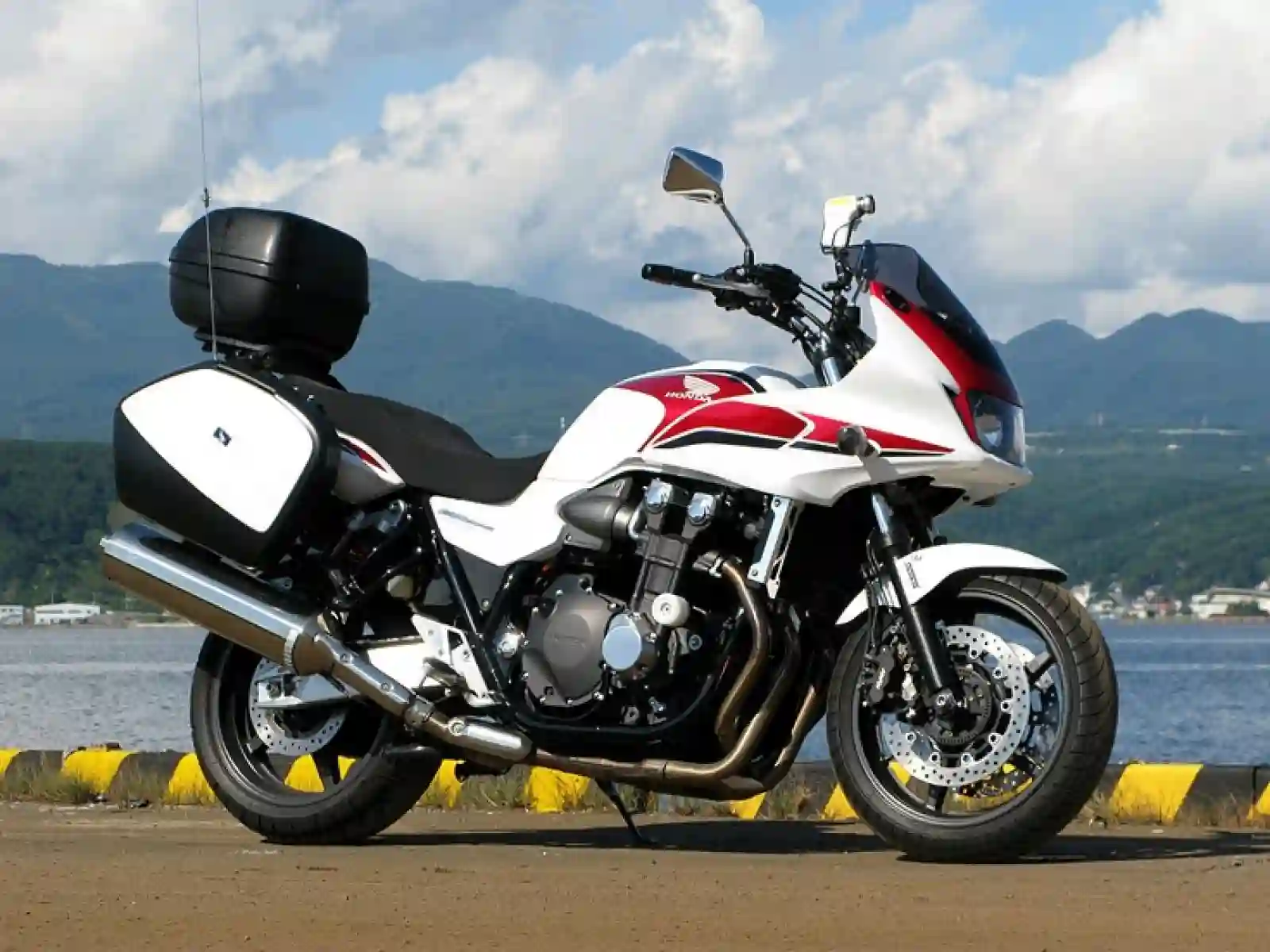 Honda CB1300 Super Touring 2011