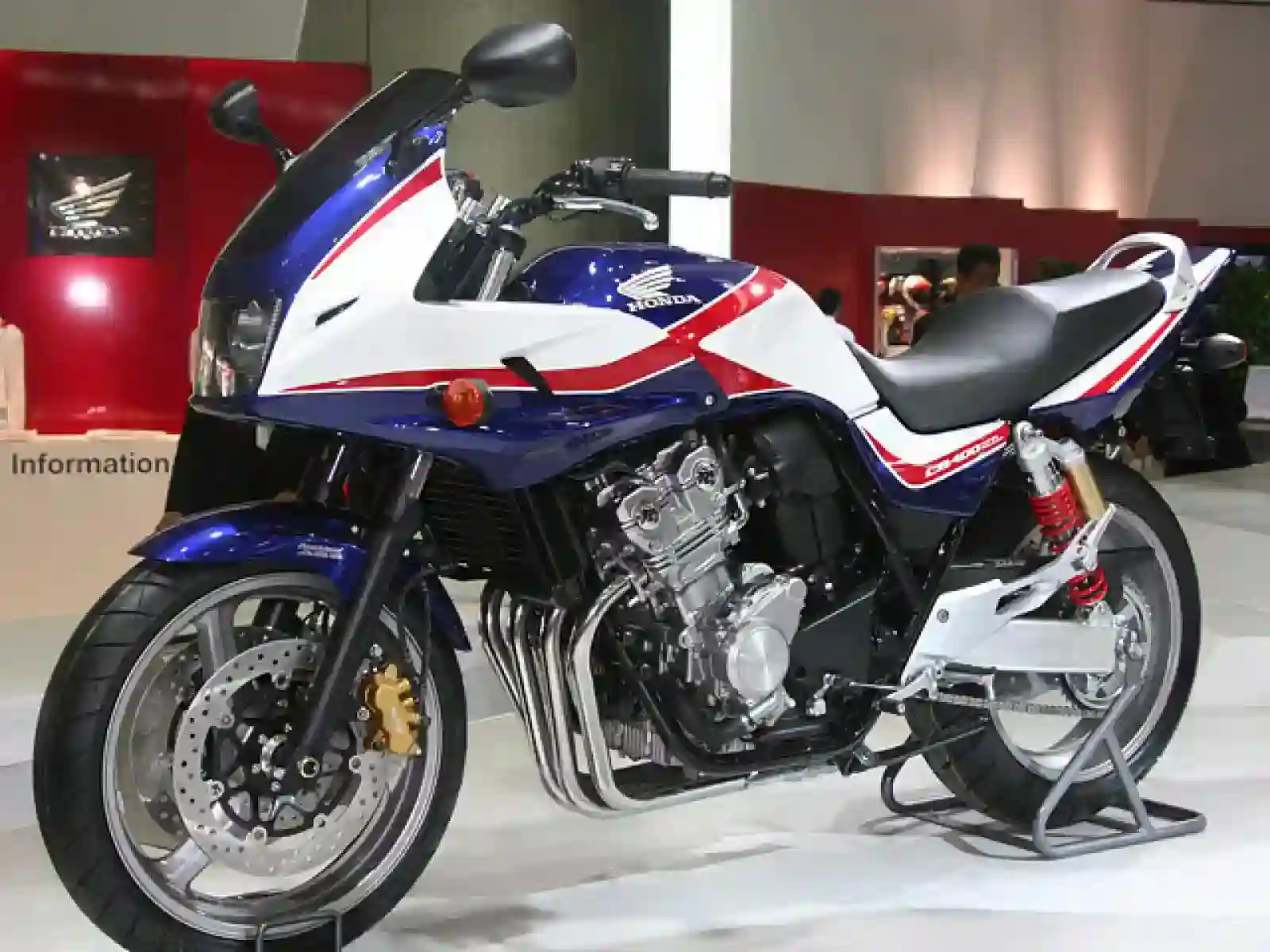 Honda CB400 Super Bol Dor 2013