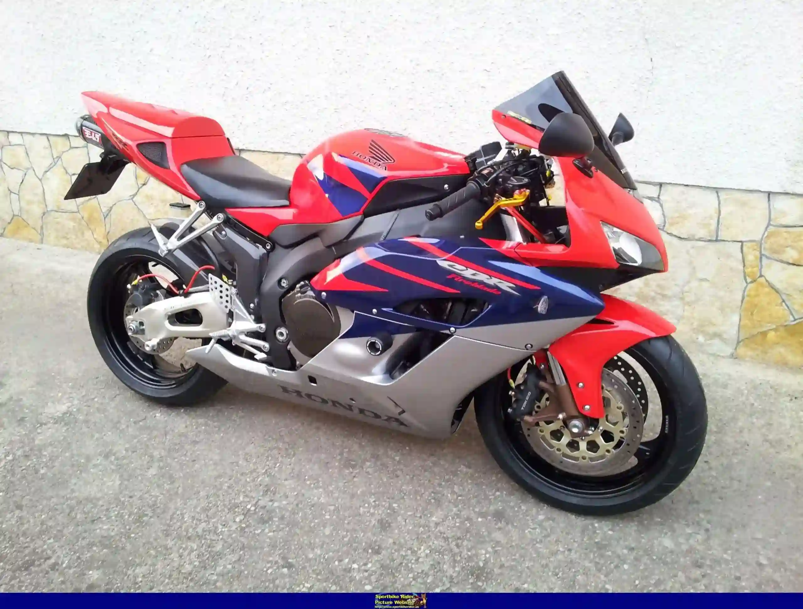 Honda CBR 1000 RR 2005