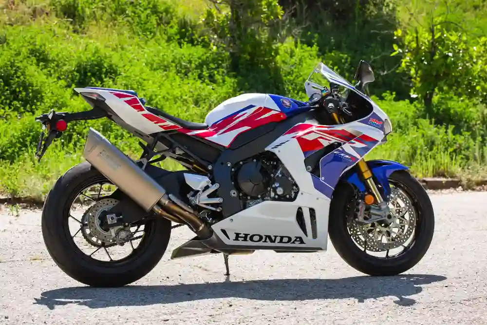 Honda CBR1000RR R Fireblade SP 2023