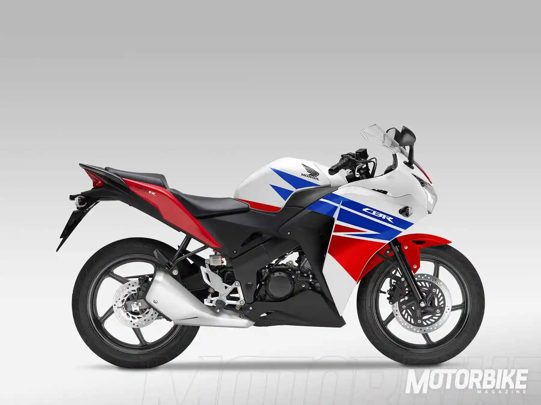 Honda CBR125R 2015